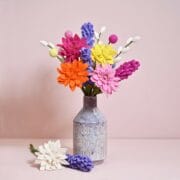Sjaal met verhaal - vilten bloem Gerbera oud roze