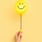 MOB - Bubbly light smiley world - yellow