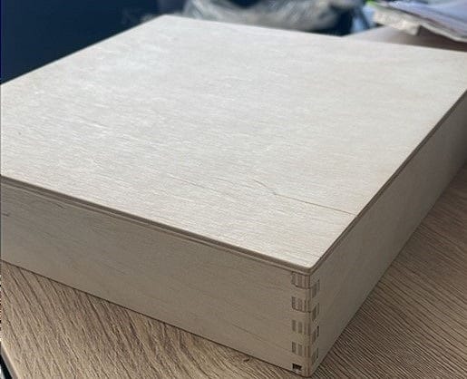 Houten speelbak met deksel klein