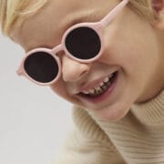 Izipizi - Zonnebril baby en kids pastel pink 0-9 maanden