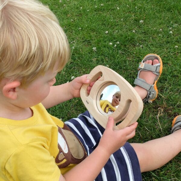 Tickit - Easy hold mirror