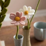 Gry & Sif - Vilten bloem anemoon dusty red