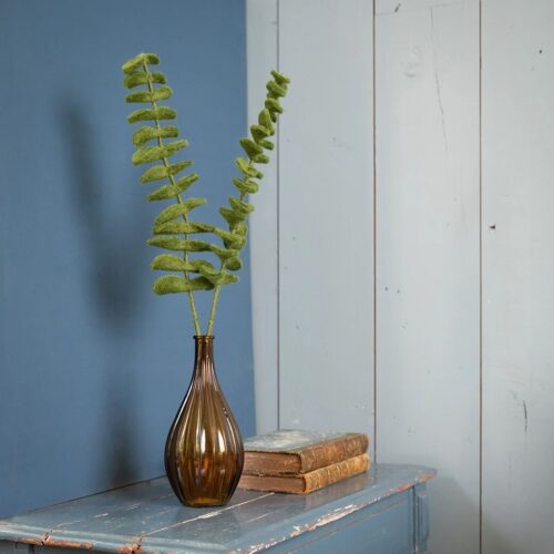 Sjaal met verhaal - Vilten tak Eucalyptus