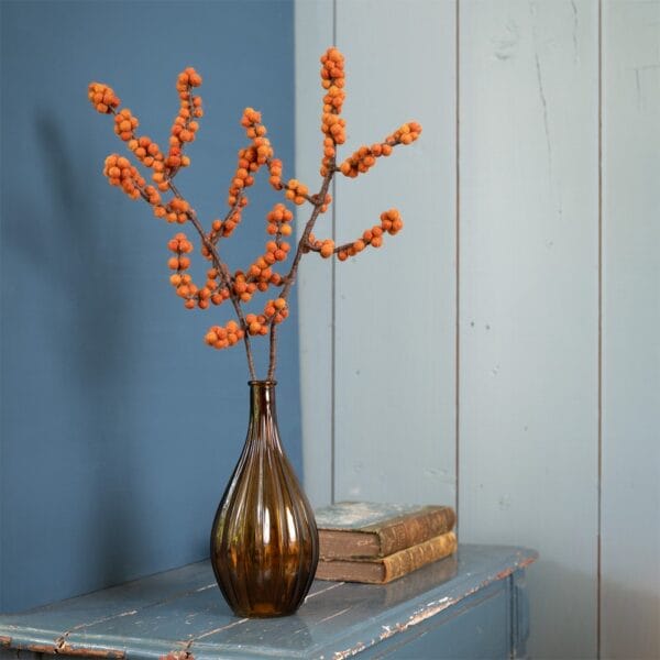 Sjaal met verhaal - Vilten tak besjes Ilex oranje/bruin