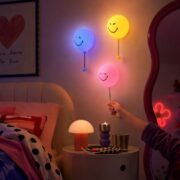 MOB - Bubbly light smiley world - Blue