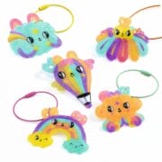 Djeco - Artistic Plastic Kawaii keyring